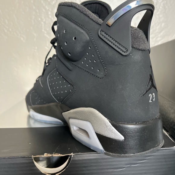 Air Jordan 6 Retro Metallic Silver - Picture 2 of 5